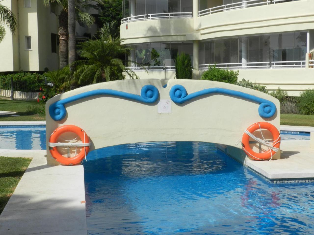 Costa Quebrada Residencial 1 Apartment เบนัลมาเดนา ภายนอก รูปภาพ