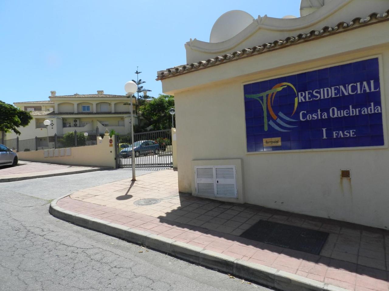 Costa Quebrada Residencial 1 Apartment เบนัลมาเดนา ภายนอก รูปภาพ