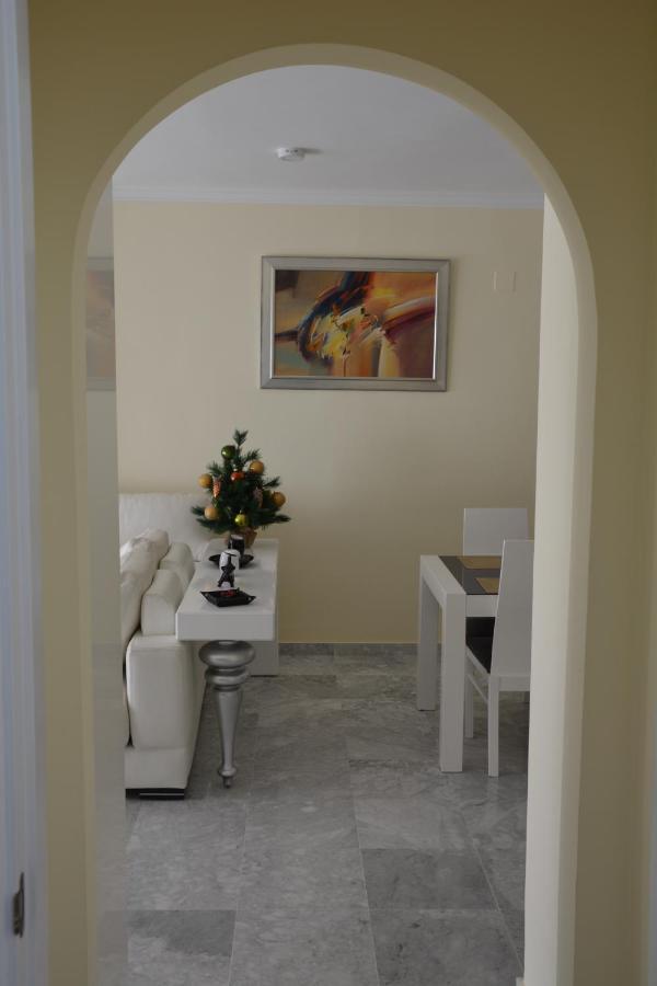 Costa Quebrada Residencial 1 Apartment เบนัลมาเดนา ภายนอก รูปภาพ